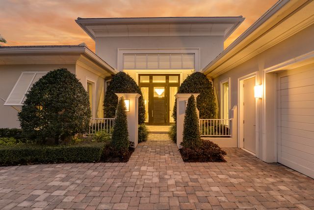 12209 Plantation Way, Palm Beach Gardens, FL 33418