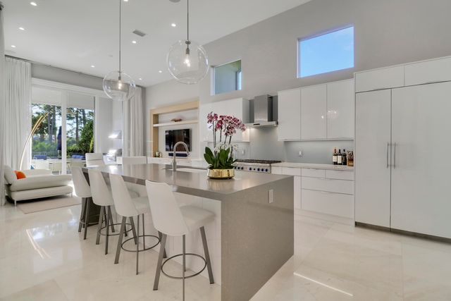 12209 Plantation Way, Palm Beach Gardens, FL 33418