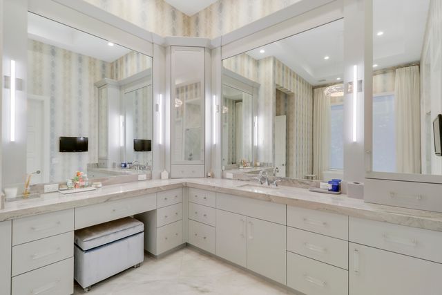 12209 Plantation Way, Palm Beach Gardens, FL 33418