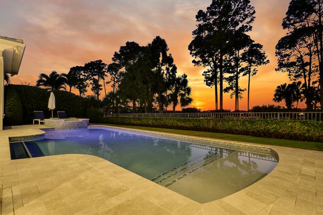 12209 Plantation Way, Palm Beach Gardens, FL 33418