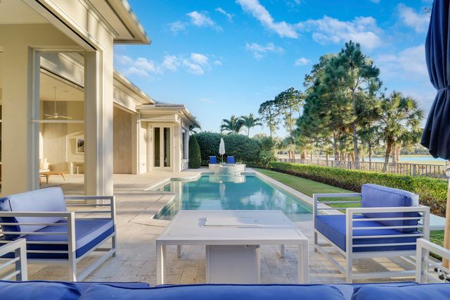 12209 Plantation Way, Palm Beach Gardens, FL 33418