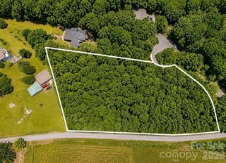 43 Reeses Ridge Court, Hendersonville, NC 28739
