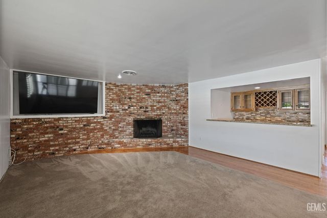 3612 La Costa, Bakersfield, CA 93306