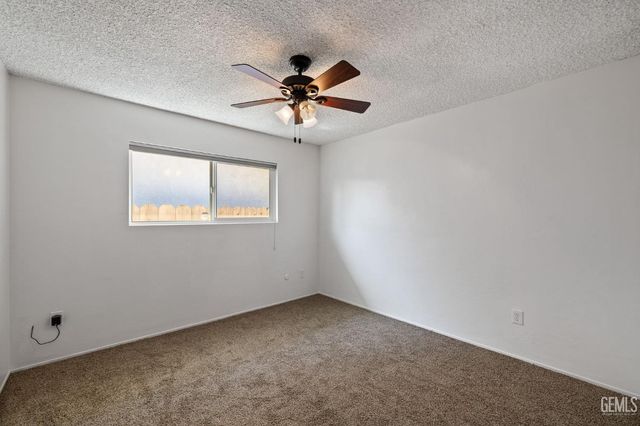 3612 La Costa, Bakersfield, CA 93306