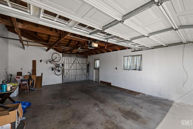 3612 La Costa, Bakersfield, CA 93306