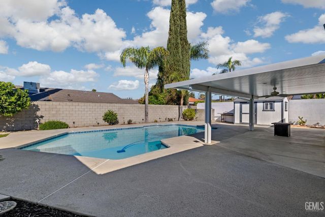 3612 La Costa, Bakersfield, CA 93306