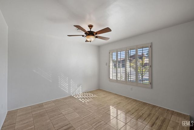 3612 La Costa, Bakersfield, CA 93306