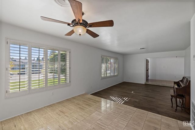 3612 La Costa, Bakersfield, CA 93306