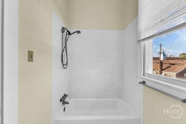 540 W 44th Street, Savannah, GA 31405