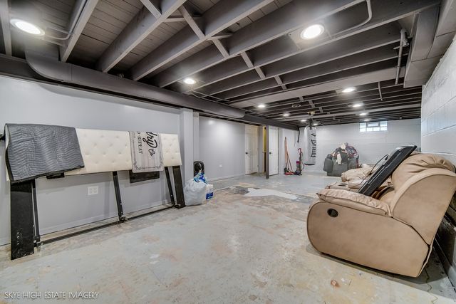 1205 N PRAIRIE Avenue, Joliet, IL 60435