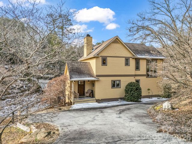 105 Tryon Bay Circle, Lake Lure, NC 28746