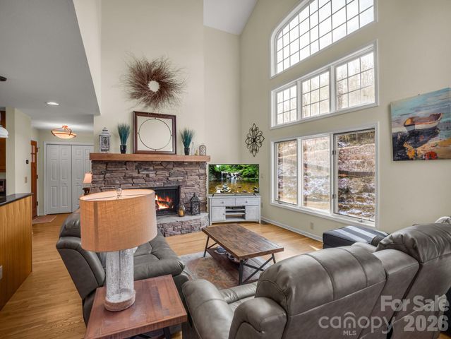 105 Tryon Bay Circle, Lake Lure, NC 28746