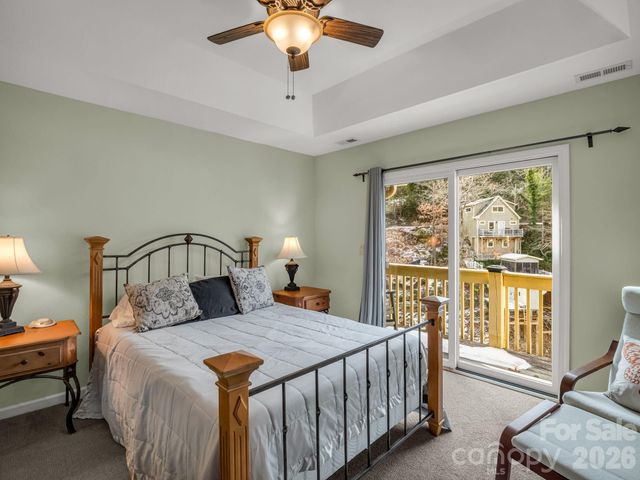 105 Tryon Bay Circle, Lake Lure, NC 28746
