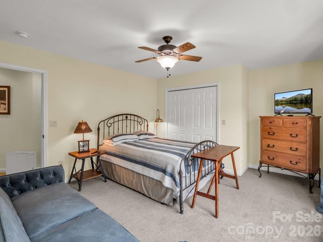 105 Tryon Bay Circle, Lake Lure, NC 28746