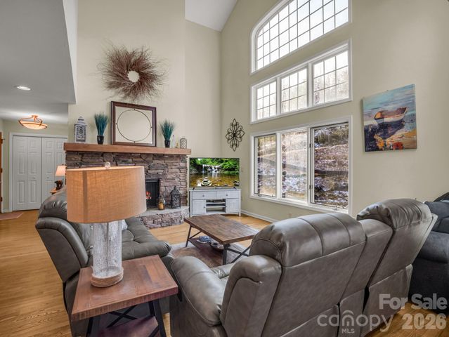 105 Tryon Bay Circle, Lake Lure, NC 28746