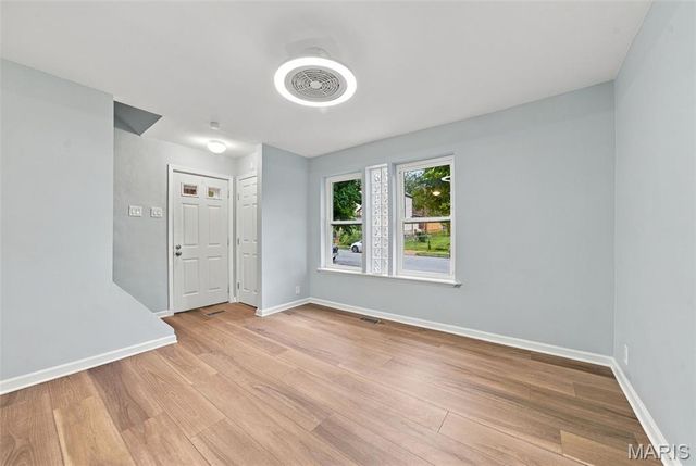 6208 Pennsylvania Avenue, St Louis, MO 63111