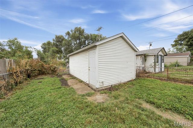 6208 Pennsylvania Avenue, St Louis, MO 63111