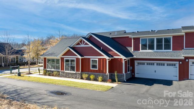 20 Brookstone Place, Candler, NC 28715