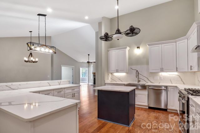 20 Brookstone Place, Candler, NC 28715