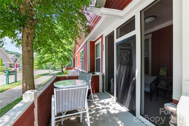 20 Brookstone Place, Candler, NC 28715