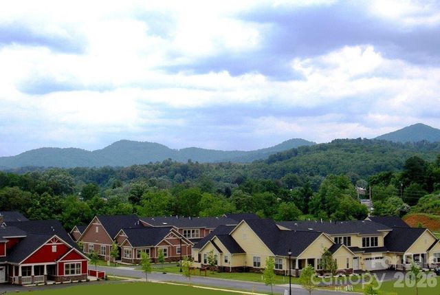 20 Brookstone Place, Candler, NC 28715