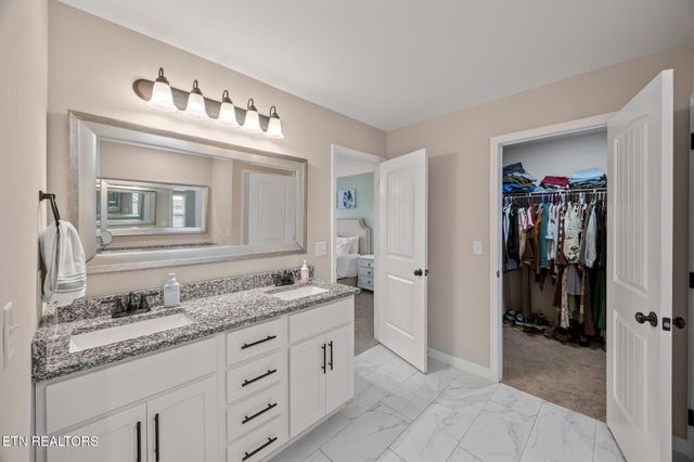 6740 Parwood Drive, Baxter, TN 38544