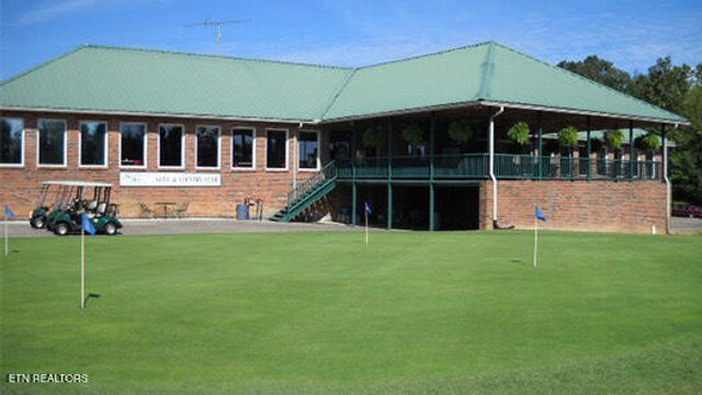 6740 Parwood Drive, Baxter, TN 38544