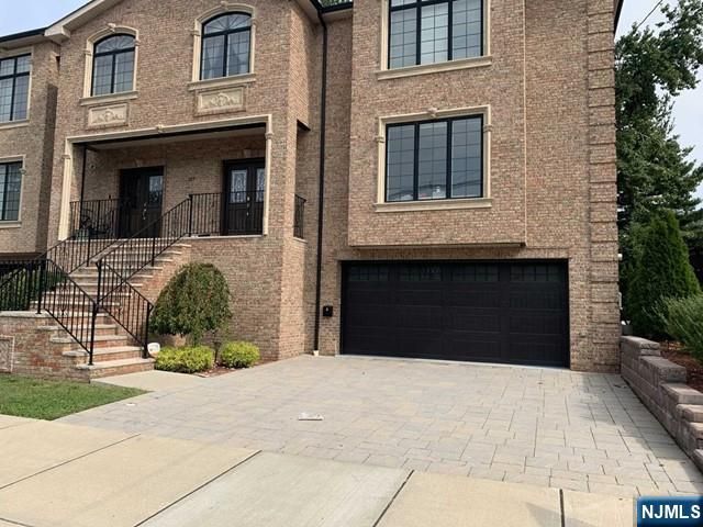 327 Lincoln Avenue B, Fort Lee, NJ 07024