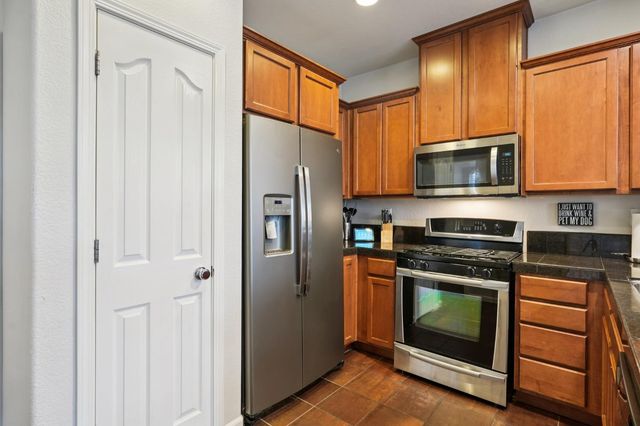 8781 Cortina Cir #61, Roseville, CA 95678