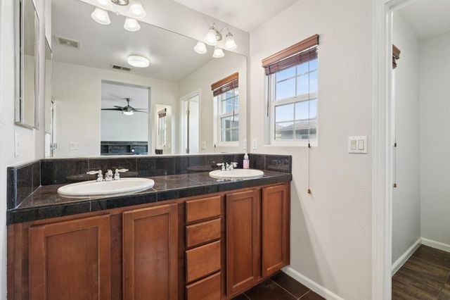 8781 Cortina Cir #61, Roseville, CA 95678