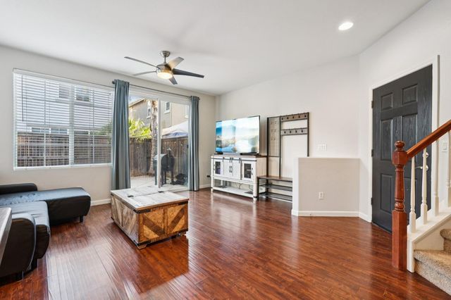 8781 Cortina Cir #61, Roseville, CA 95678