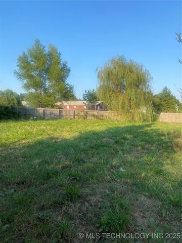 427 Spring Creek Street, Pryor, OK 74361