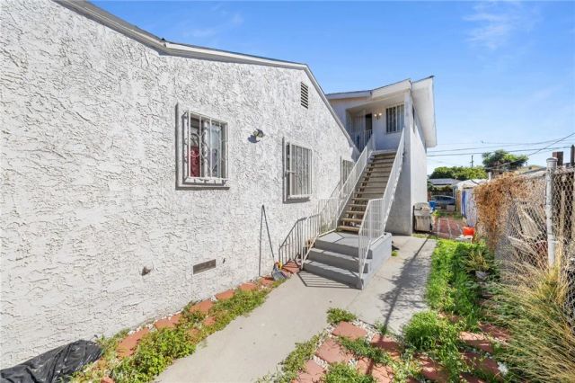 9614 Graham Ave, Los Angeles, CA 90002