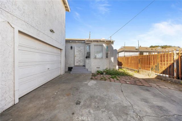 9614 Graham Ave, Los Angeles, CA 90002