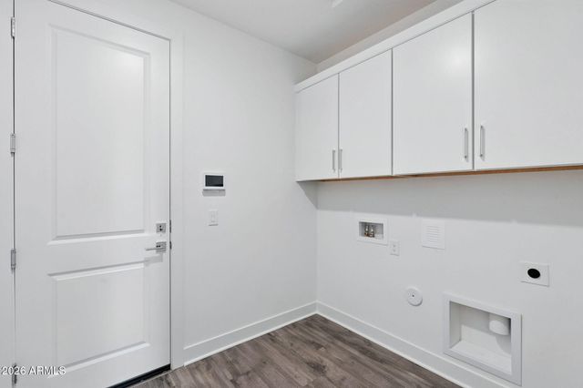 17639 W CRAWFORDSVILLE Drive, Surprise, AZ 85388