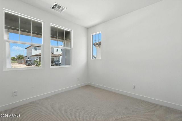 17639 W CRAWFORDSVILLE Drive, Surprise, AZ 85388