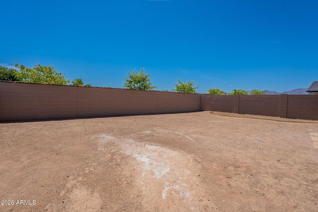 17639 W CRAWFORDSVILLE Drive, Surprise, AZ 85388