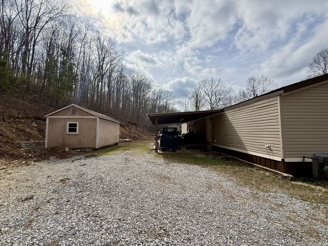 260 Haylee Rd, Waverly, TN 37185