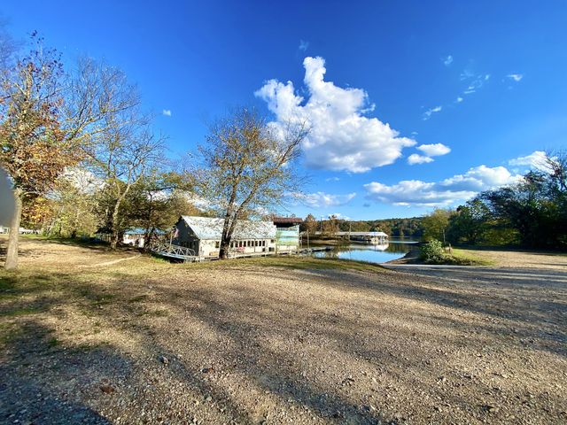 260 Haylee Rd, Waverly, TN 37185