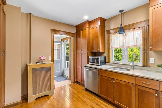 182 Greenwood St, Marlborough, MA 01752