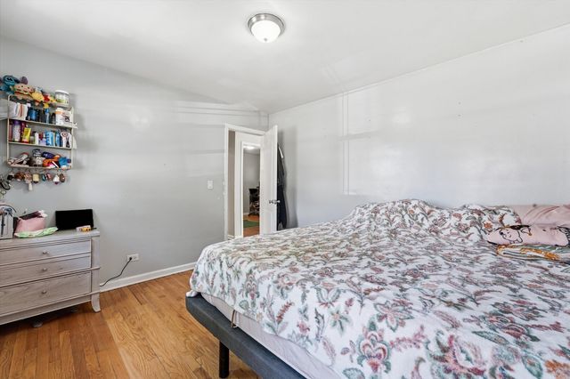 7201 S Sawyer Avenue, Chicago, IL 60629