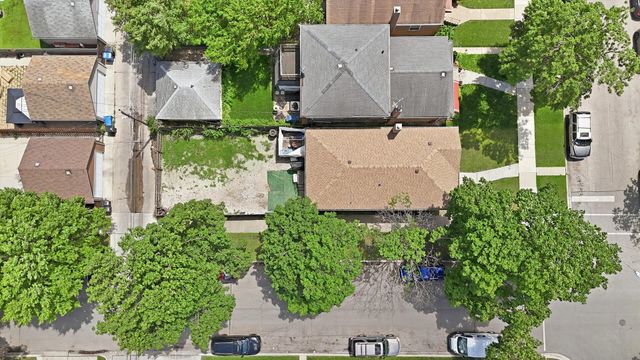 7201 S Sawyer Avenue, Chicago, IL 60629