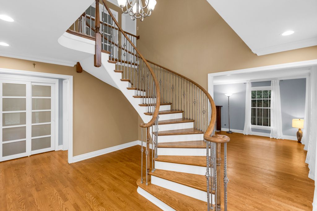 1802 S Fernandez Avenue, Arlington Heights, IL 60005 — photo 3