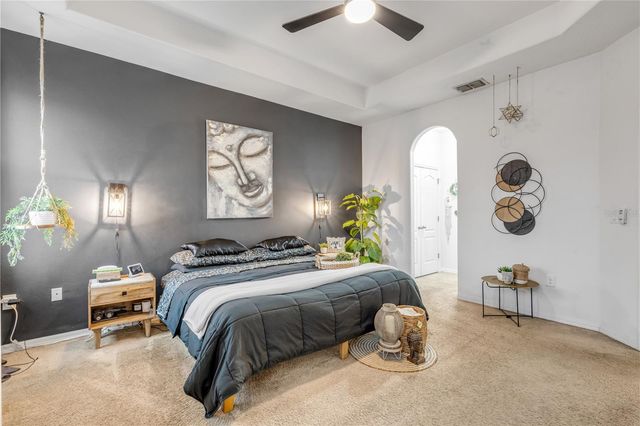 637 BLUEHEARTS TRAIL, Deland, FL 32724