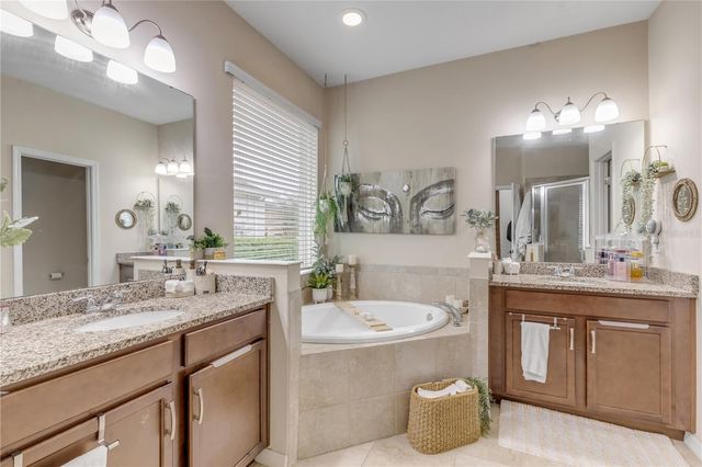 637 BLUEHEARTS TRAIL, Deland, FL 32724