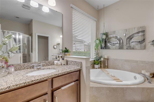 637 BLUEHEARTS TRAIL, Deland, FL 32724