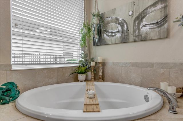 637 BLUEHEARTS TRAIL, Deland, FL 32724