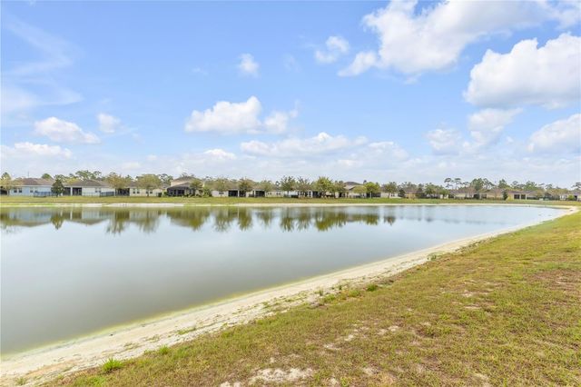 637 BLUEHEARTS TRAIL, Deland, FL 32724