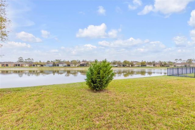 637 BLUEHEARTS TRAIL, Deland, FL 32724