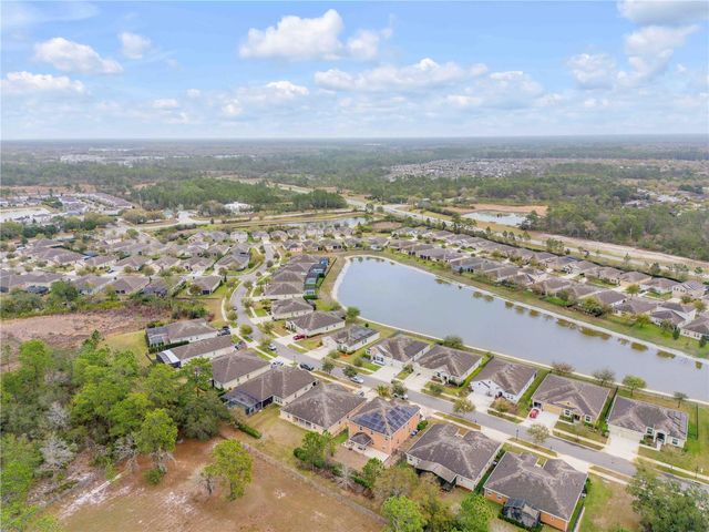 637 BLUEHEARTS TRAIL, Deland, FL 32724